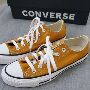 Converse Chucks